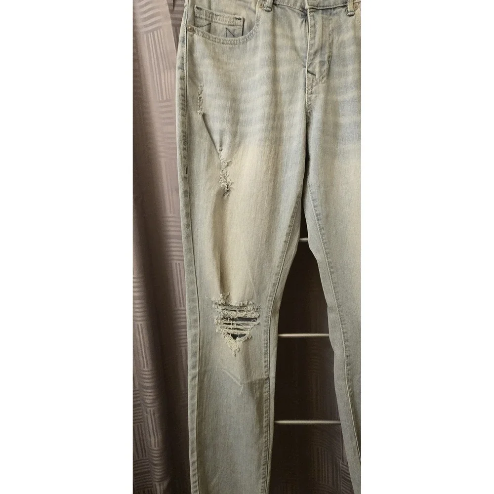 True Religion‎ Men's Jeans Size 29 Geno SN Distressed Slim Fit Light Wash Denim
